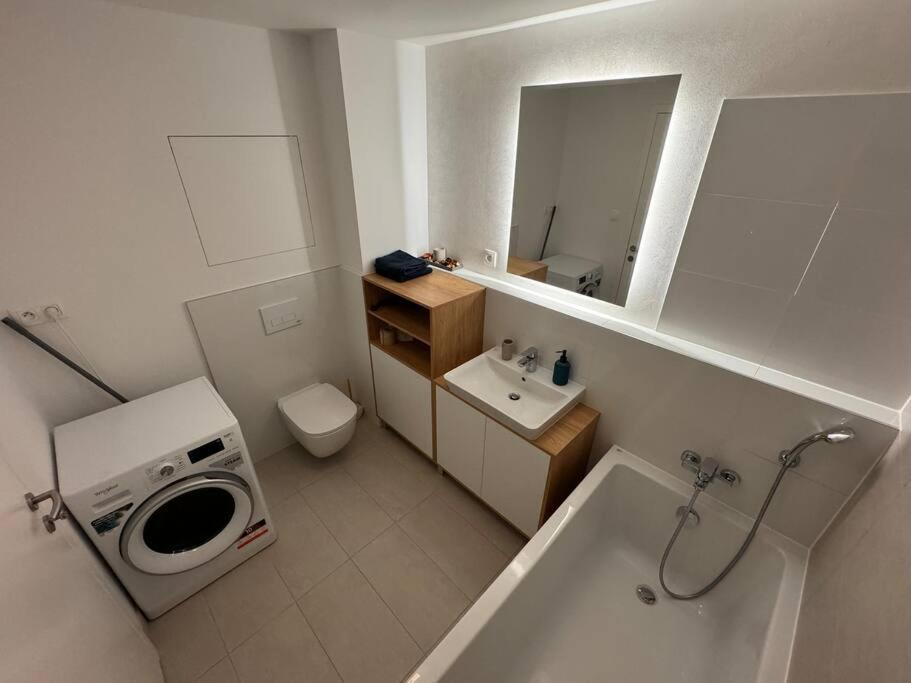 Danubius 1705 Apartment Pressburg